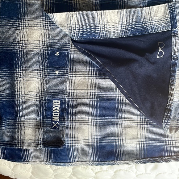 DIXXON long sleeve flannel large - Picture 3 of 4
